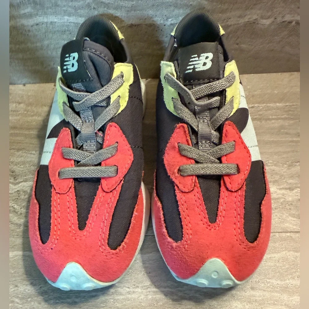Kids New Balance 327~Toddler Size 10 Multicolor - Picture 2 of 7